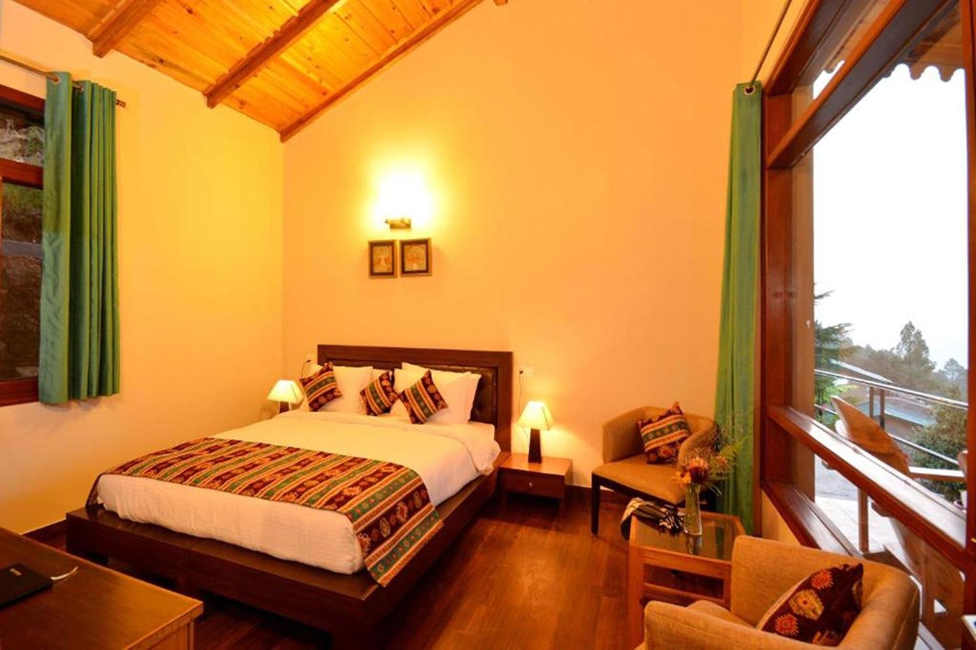 Blusalzz Escapade Anant Rasa Resort - Ranikhet Shitlakhet Eksteriør billede