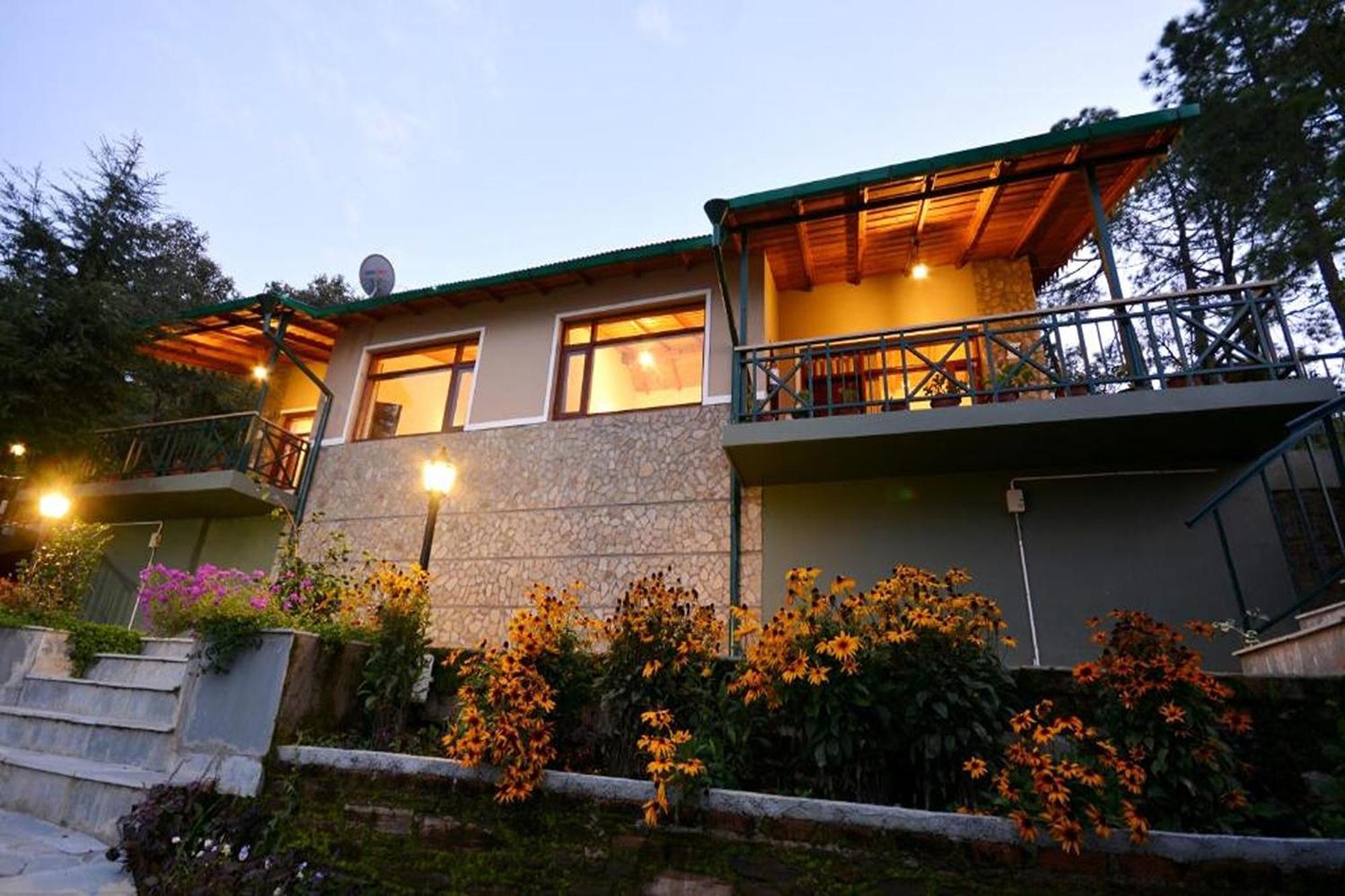 Blusalzz Escapade Anant Rasa Resort - Ranikhet Shitlakhet Eksteriør billede