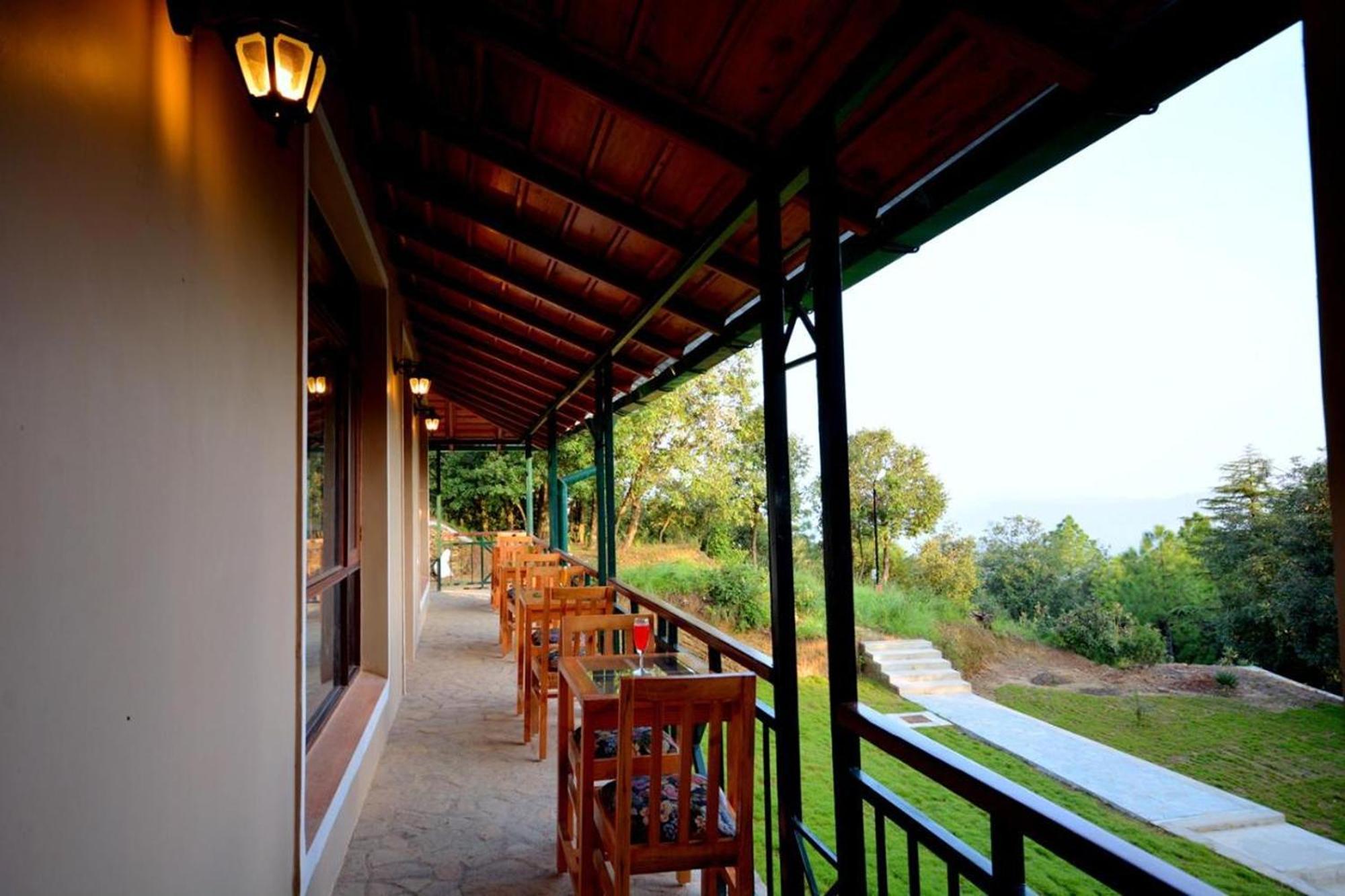 Blusalzz Escapade Anant Rasa Resort - Ranikhet Shitlakhet Eksteriør billede
