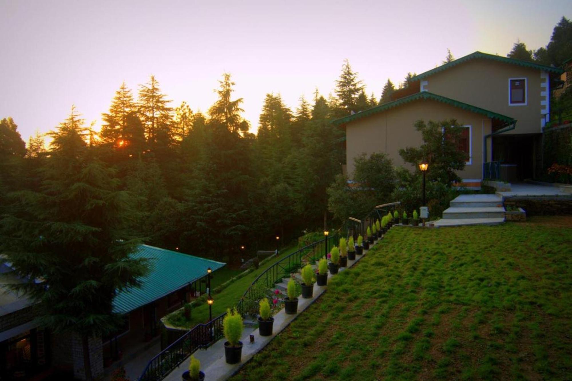 Blusalzz Escapade Anant Rasa Resort - Ranikhet Shitlakhet Eksteriør billede