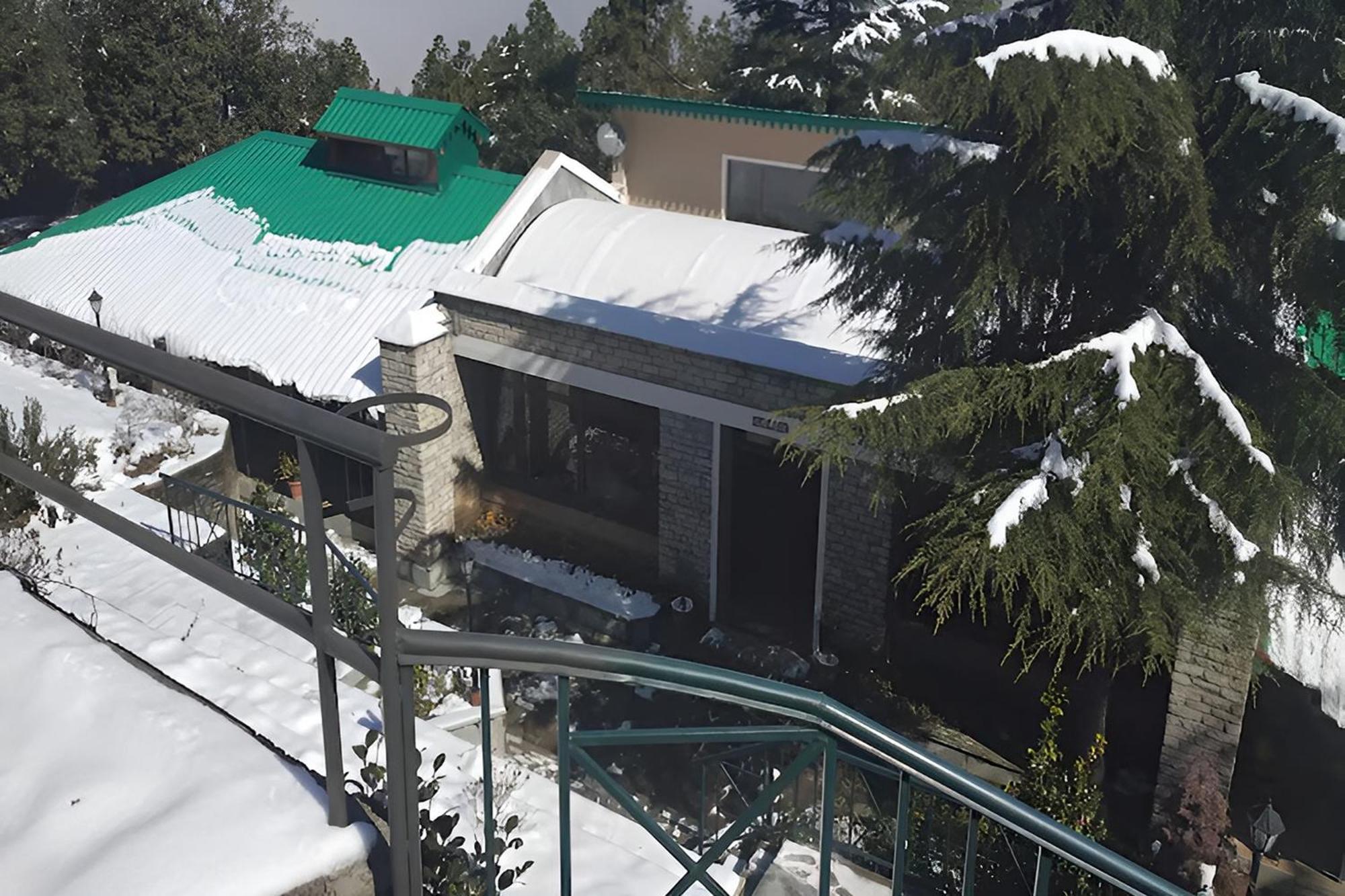 Blusalzz Escapade Anant Rasa Resort - Ranikhet Shitlakhet Eksteriør billede